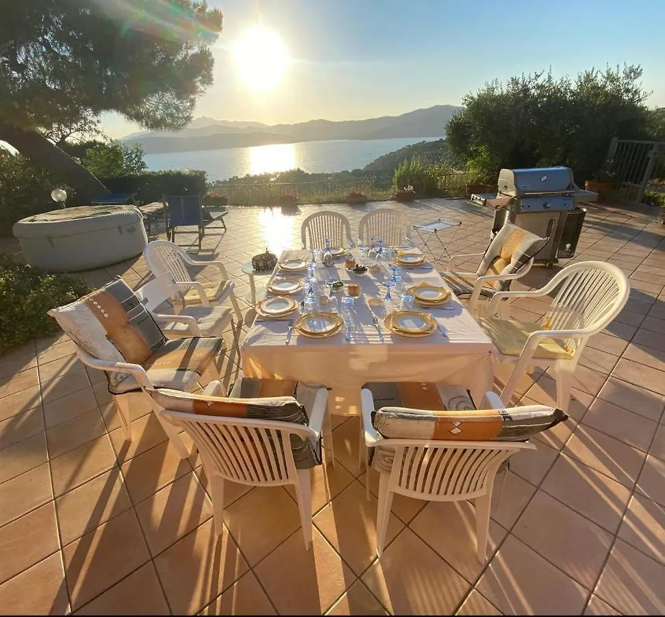 Villa Mit Whirlpool Und Phantastischer Aussicht カポリーヴェリ 0*,  イタリア